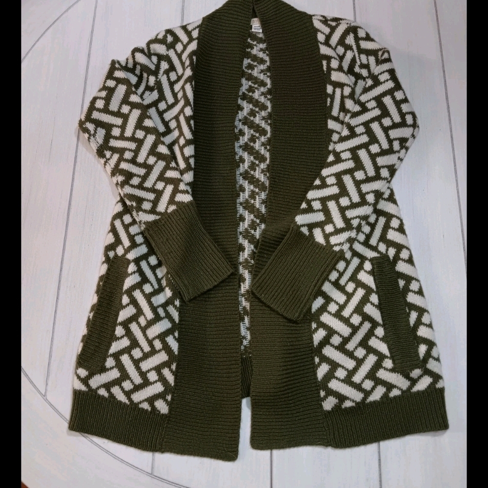Women's Small Love By Design Olive and White Patterned Cardigan